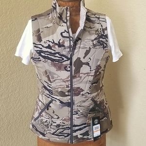 NWOT Under Armour Barren Camo/Metallic Beige Vest